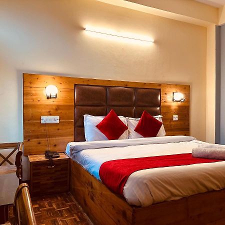 Hotel Grand Kalinga - Near Volvo Bus Stand Manali Екстериор снимка