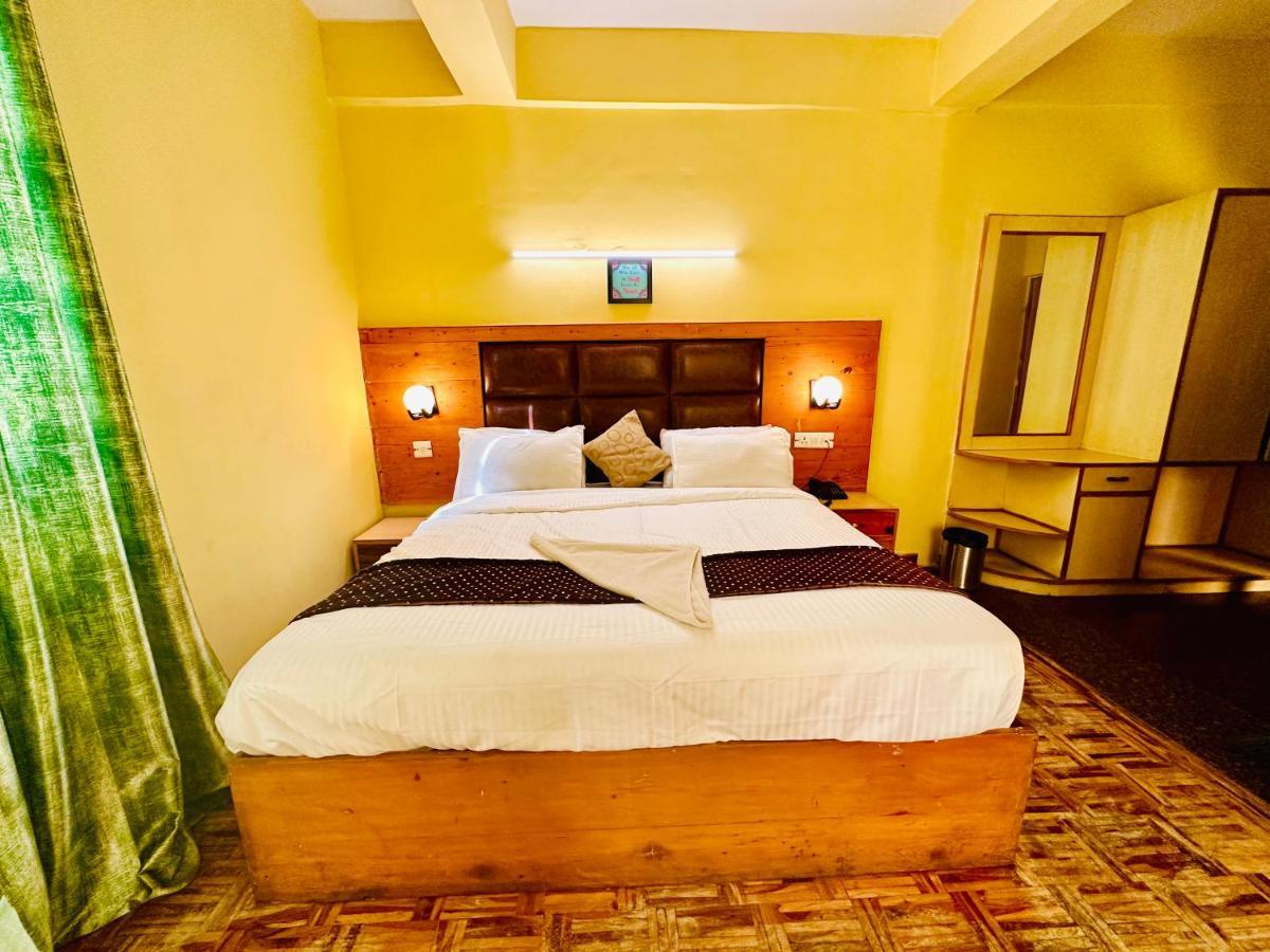 Hotel Grand Kalinga - Near Volvo Bus Stand Manali Екстериор снимка