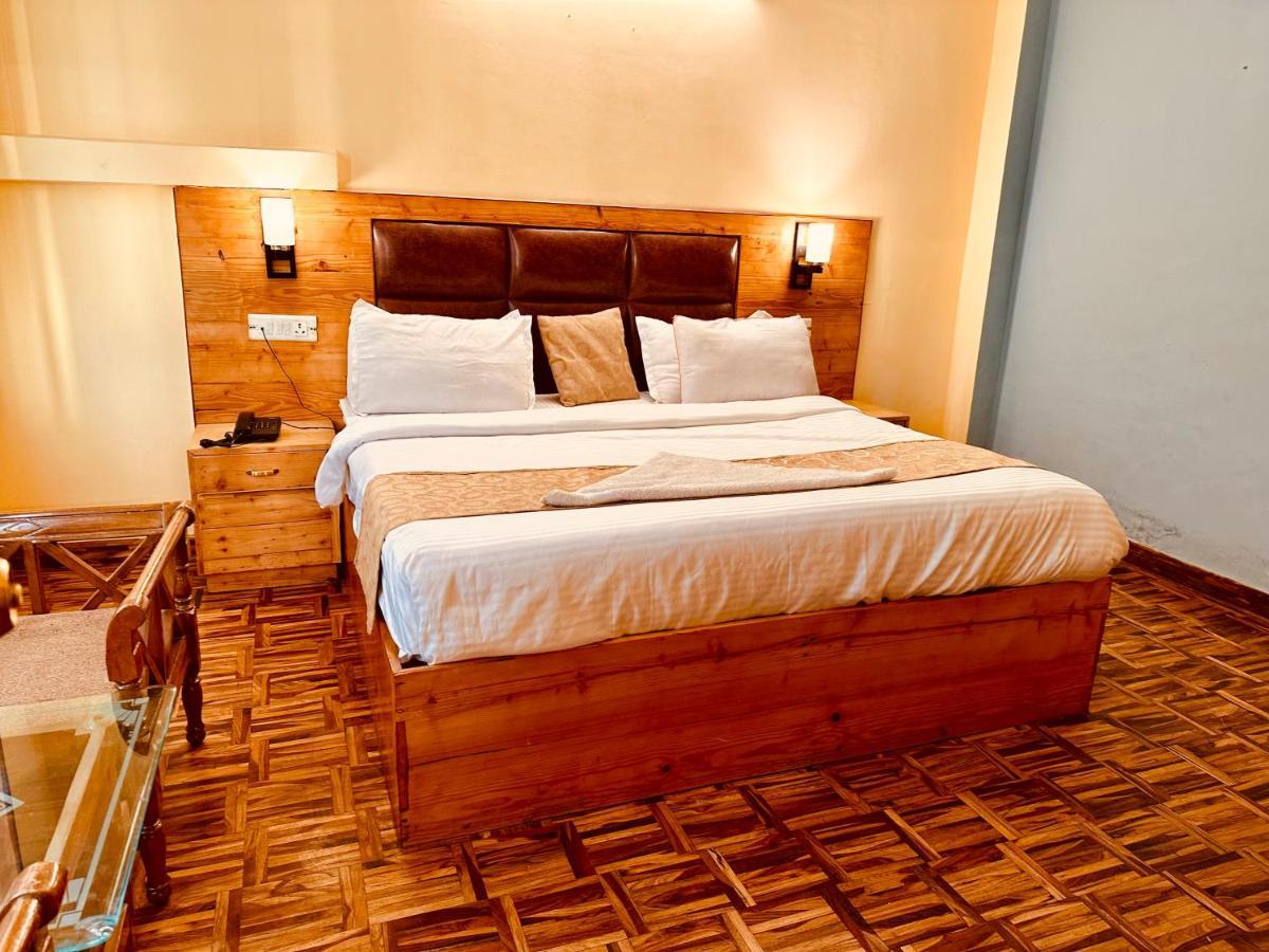 Hotel Grand Kalinga - Near Volvo Bus Stand Manali Екстериор снимка