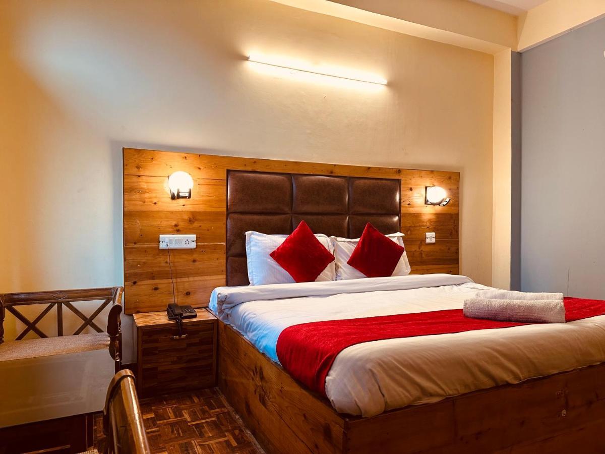 Hotel Grand Kalinga - Near Volvo Bus Stand Manali Екстериор снимка