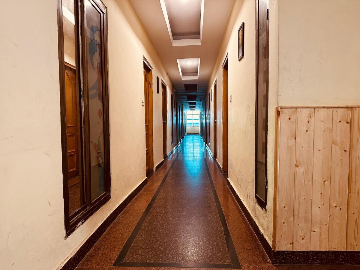 Hotel Grand Kalinga - Near Volvo Bus Stand Manali Екстериор снимка