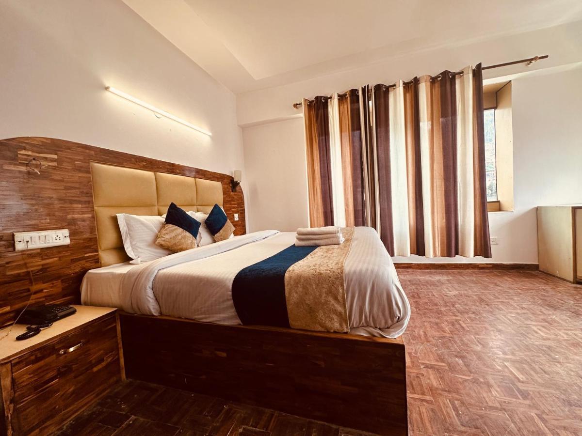 Hotel Grand Kalinga - Near Volvo Bus Stand Manali Екстериор снимка