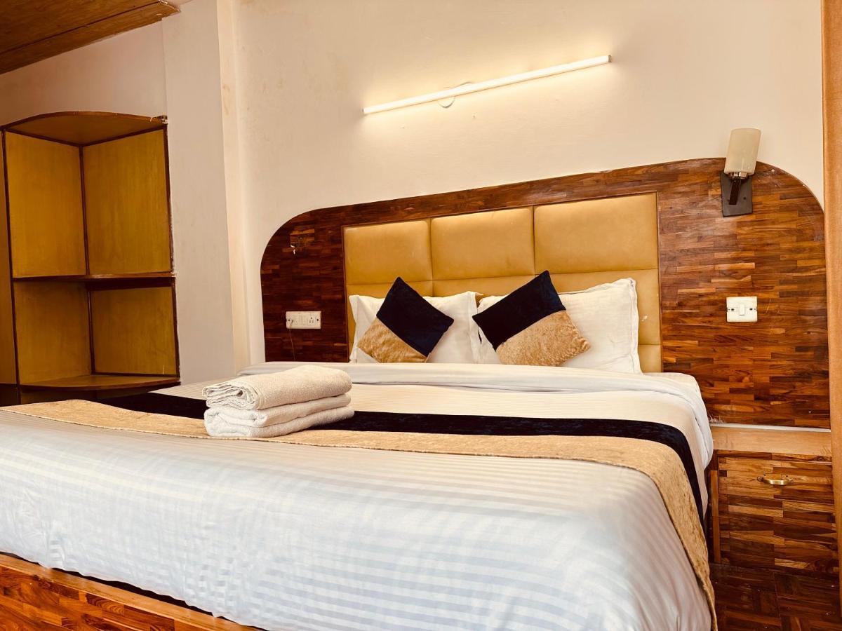 Hotel Grand Kalinga - Near Volvo Bus Stand Manali Екстериор снимка