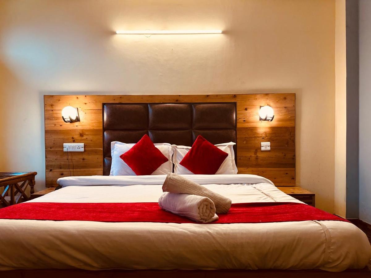 Hotel Grand Kalinga - Near Volvo Bus Stand Manali Екстериор снимка