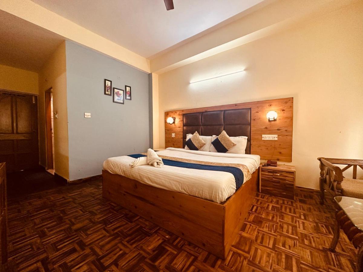 Hotel Grand Kalinga - Near Volvo Bus Stand Manali Екстериор снимка