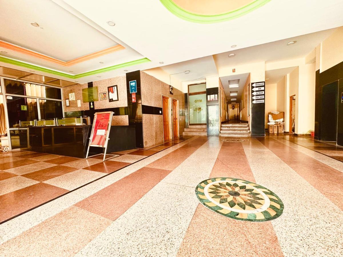 Hotel Grand Kalinga - Near Volvo Bus Stand Manali Екстериор снимка